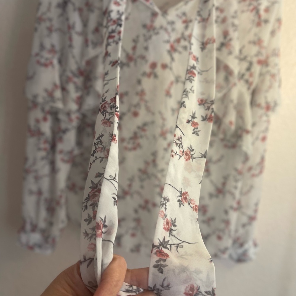 Floral Ruffle Blouse - Picture 10 of 14